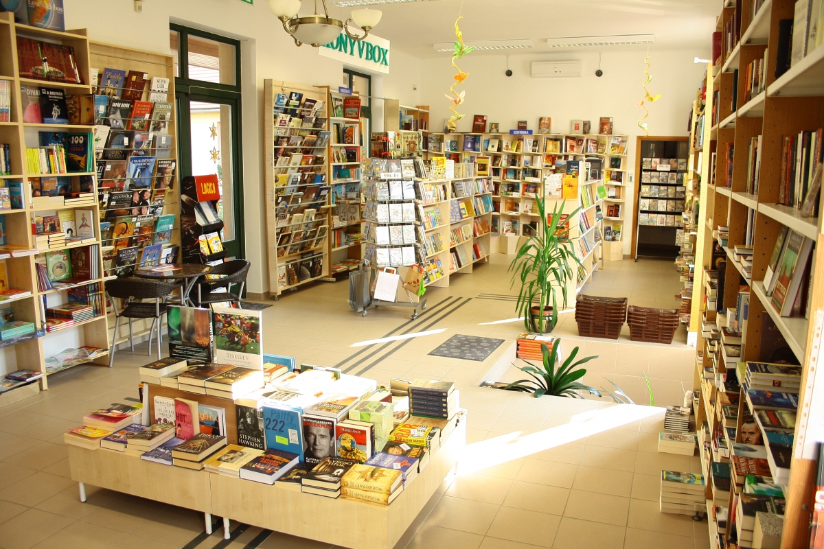 Könyvbox, könyvesbolt Pilisvörösváron. széles választék, több mint 10 000 könyv raktárról